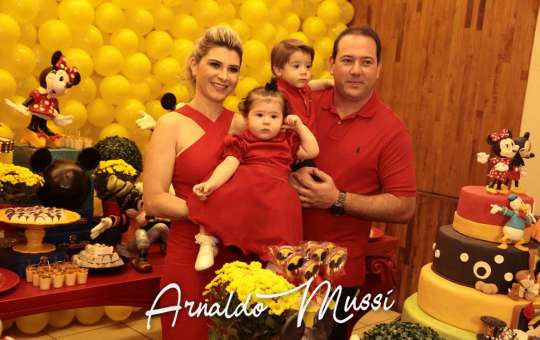 aniversario de 1 ano dos gemeos Benicio e Antonella